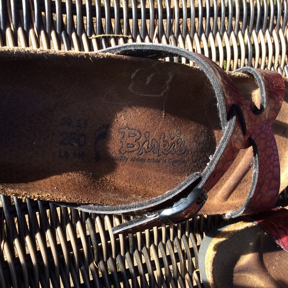 Birkis Birkenstock’s sandals Red straps, Sz 8-8.5 - Picture 3 of 5